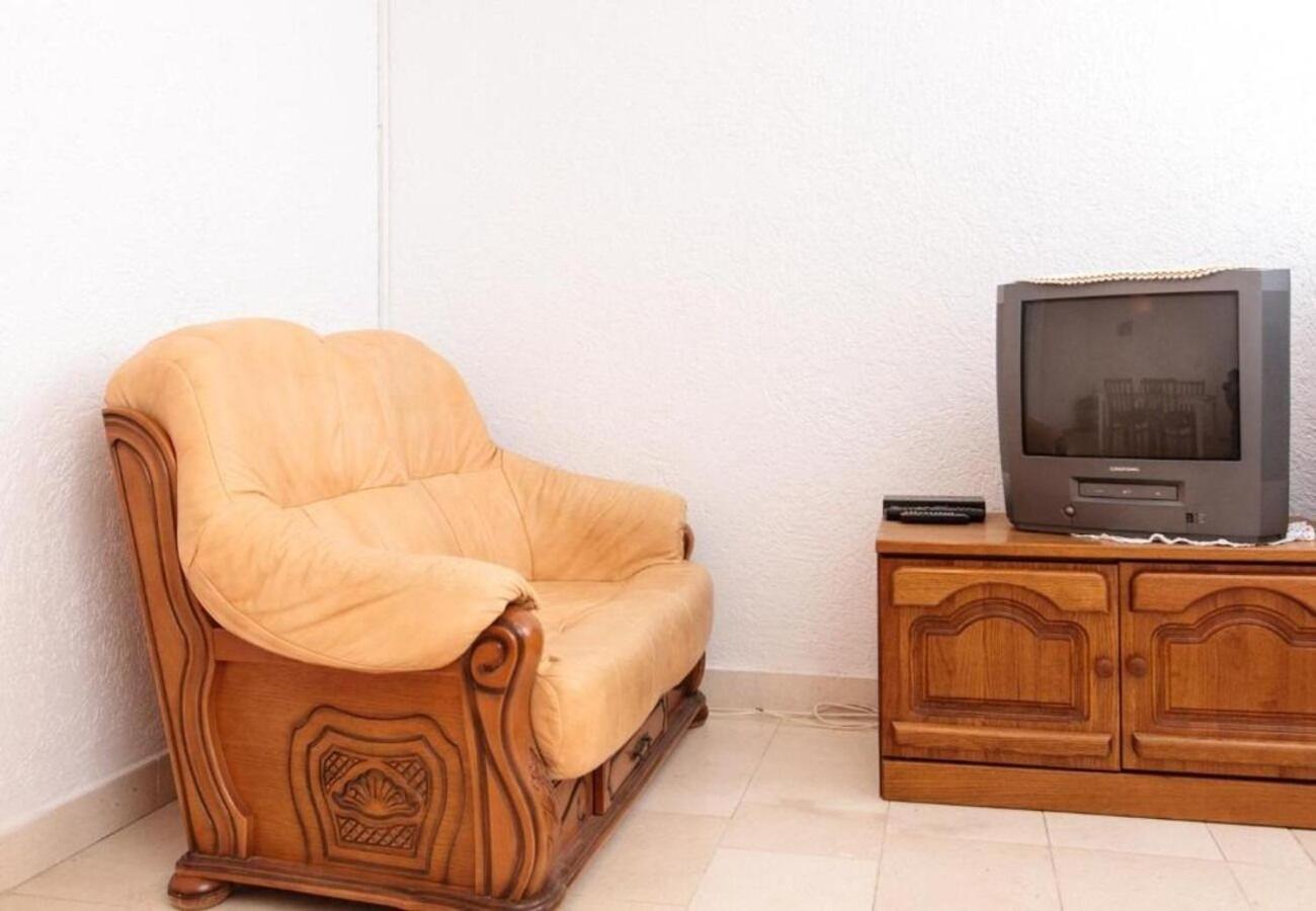 Apartment Knez 1 - 50 M From Beach 珀德垂那 外观 照片